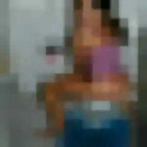 Eglantine (28 ans) à Ville-d'Avray attend une rencontre maintenant