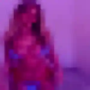 Jolie Tania, 29 ans à Yffiniac - la contacter